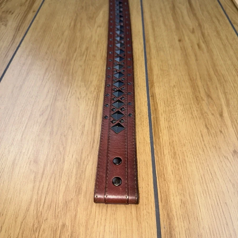 AFFLICTION - LIVE FAST‎  Vintage Square Studded Leather Belt M